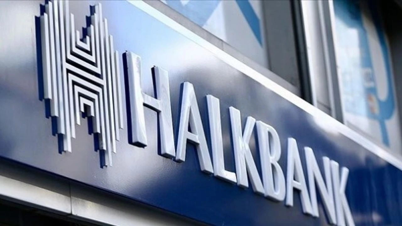 Halkbank'ta Kişisel Krediler Hakkında Kapsamlı Kılavuz: Koşullar, Avantajlar ve Başvuru Süreci