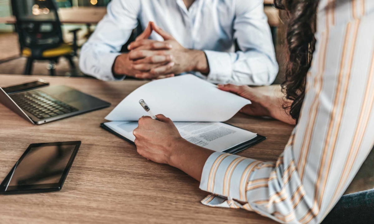 vale-a-pena-fazer-um-emprestimo-em-2026